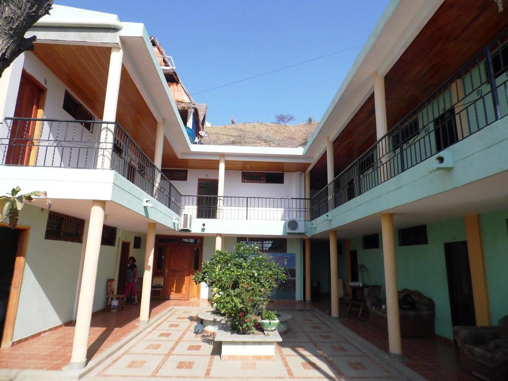 Hostal Dumbira Taganga Exterior foto